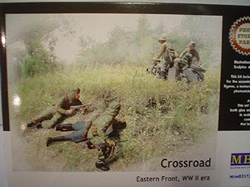 Masterbox 1:35 Crossroad (Includes figures and Motorcycle)