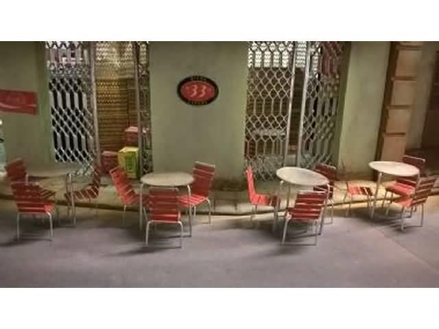 1/35 scale Vietnam urban decoration set chairs and tables