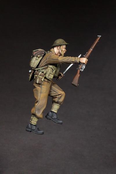 SOGA 1/35 Scale WW2 British infantryman for Universal Carrier. #1