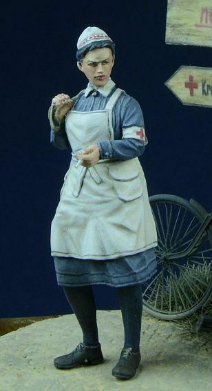 1/35 Scale Resin Figure kit WW2 German DRK Nurse 1939-45