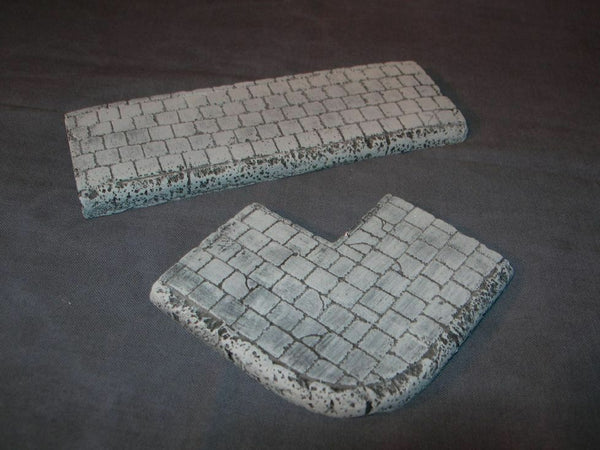 1/35 Scale Set of 2 pavement sections straight and 2 corners