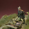 D-Day miniatures WW2 Soviet Trooper 4, €žArt Connoisseur?€� 1944-46 1/35 Scale resin model