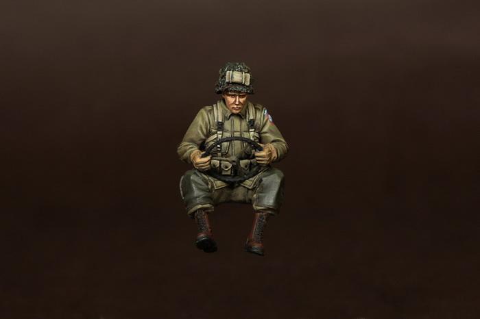 1/35 scale resin figure kit WW2 US U.S. Army Airborne driver for jeep. Normandy,