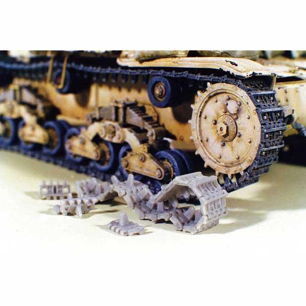 1/35 Scale Resin kit TRACKS FOR SERIES ITALIAN TANKS(snap-on workable)