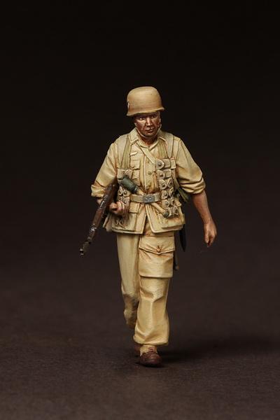 1/35 scale resin model kit WW2 Fallschirmjäger- Brigade Ramcke El Alamein 1942 3