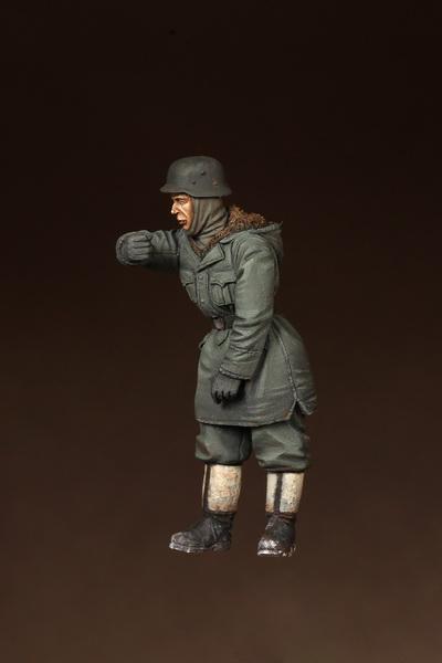 1/35 scale resin figure kit WW2 German WSS loader.