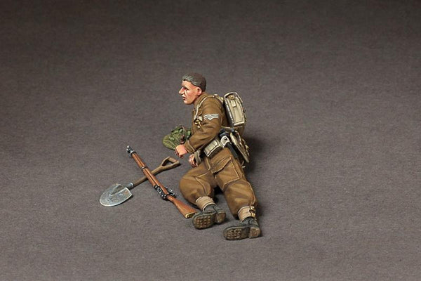 SOGA WW2 Sergeant British infantry at rest. model kit 1/35 scale