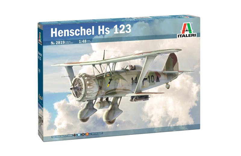 Italeri 1/48 Henschel Hs 123 aircraft model