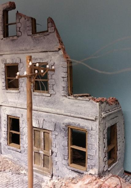 1/35 Scale WW2 Ruined Town House model kit