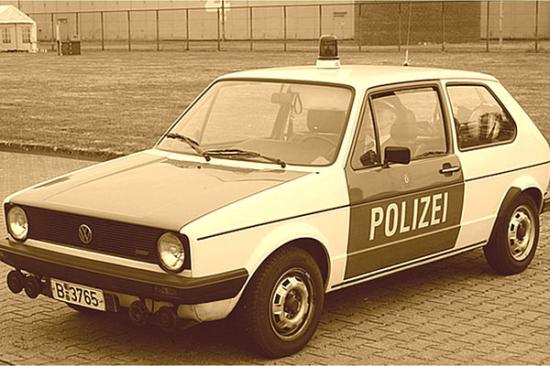 Italeri 1/24 VW GOLF POLIZEI car model kit