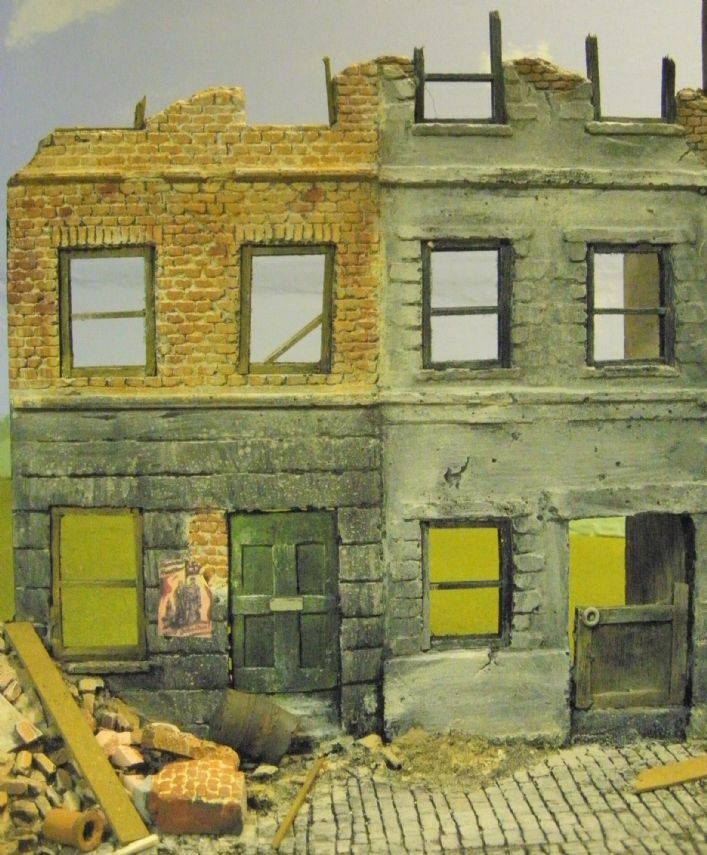 FoG Models 1/35 Scale WW2 Berlin City House Ruin Facade Diorama building