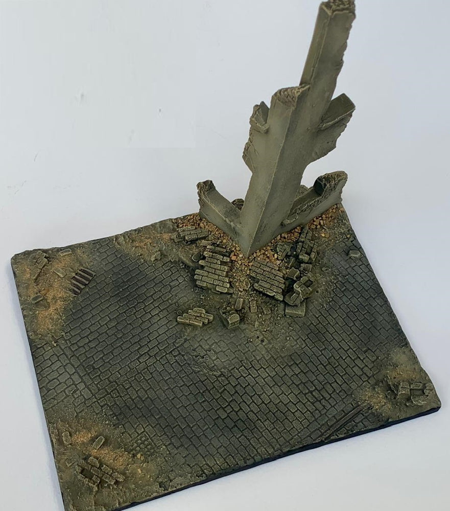 FoG Models 1/35 Scale Provincial Ruin Diorama. Walls and base