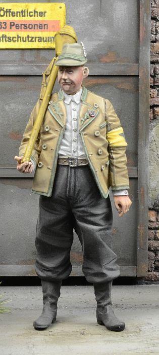 1/35 Scale Resin kit  Beer Belly, Germany 1945