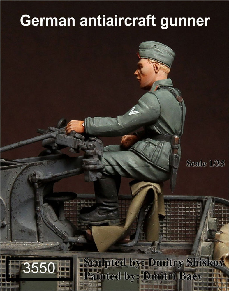 1/35 Scale resin figure WW2 German antiaircraft gunner #1
