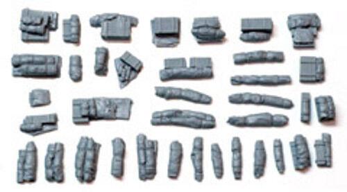 1/72 scale 72002 Tents, Tarps Crates