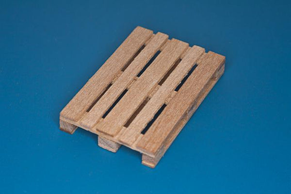 1/35 Scale  Wooden Euro pallets (3 pk)