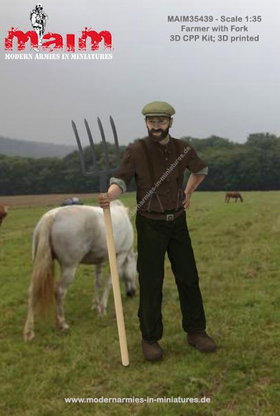 1:35 scale 3D printed model kit Farmer with Fork / 1:35