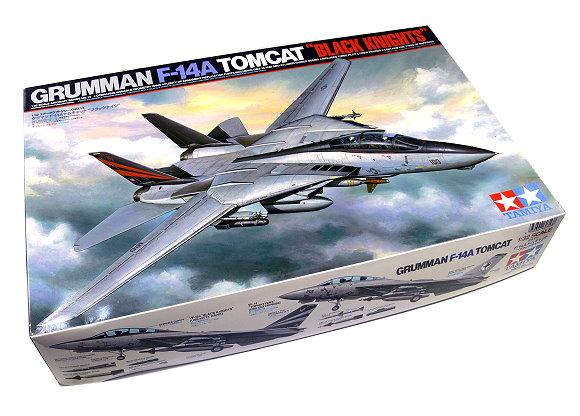 TAMIYA 1/32 AIRCRAFT F-14A TOMCAT BLACK KNIGHTS model plane kit