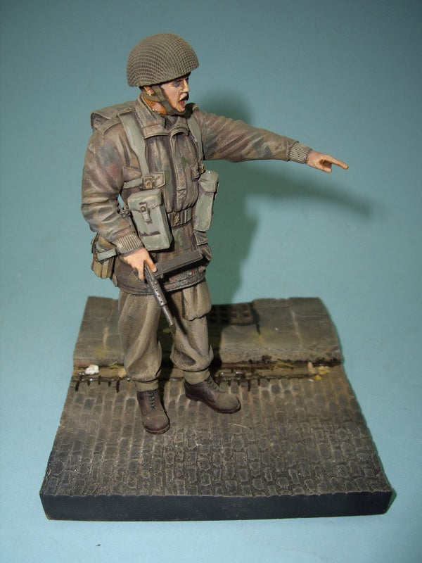 Cobbled Figure Display base 1/16th scale (120mm size figure) base is 120mm x 100mm