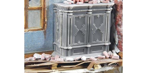 1/35 Scale Country house wardrobe