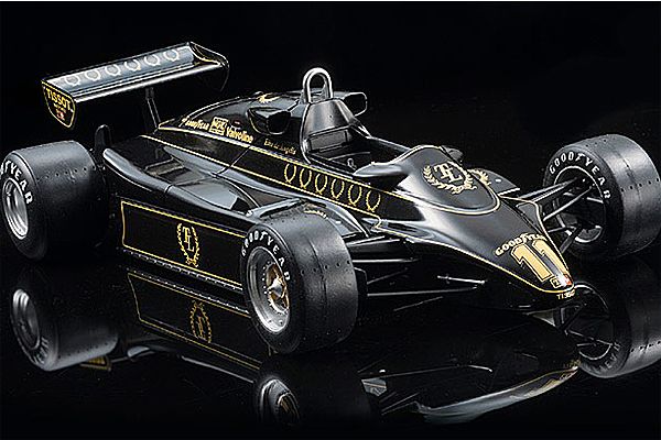 EBBRO 1/20 Scale TEAM LOTUS TYPE 91 (1982)