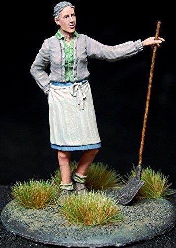 1/35 Scale resin kit 1940's British 'housewife'